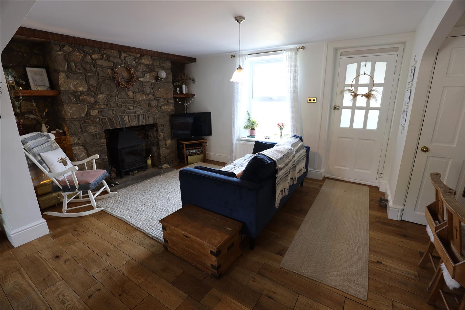 9 High Street, Brynsadler, CF72 9BX